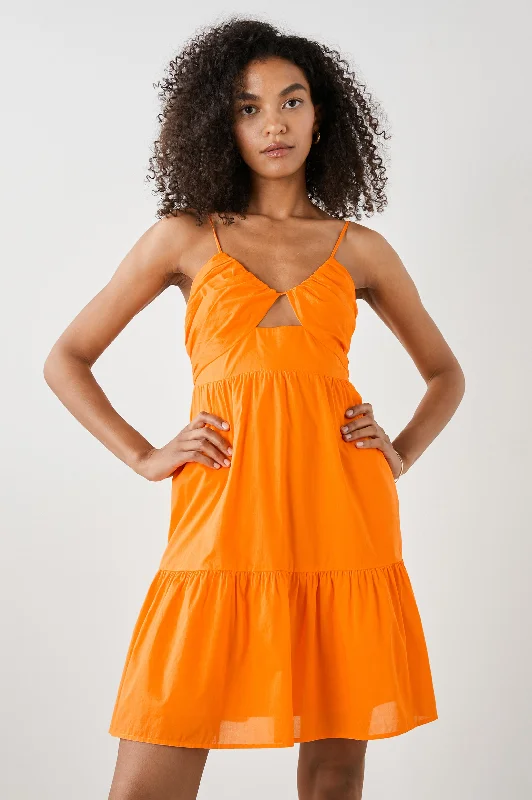 Striped women swimwear with a classic pattern for a timeless beach lookCHRISSY DRESS - TANGERINE