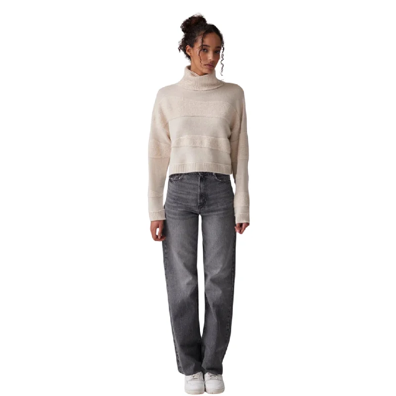 Cropped Women Sweater to Pair with High - Waisted BottomsCrush - Plushy Stitch