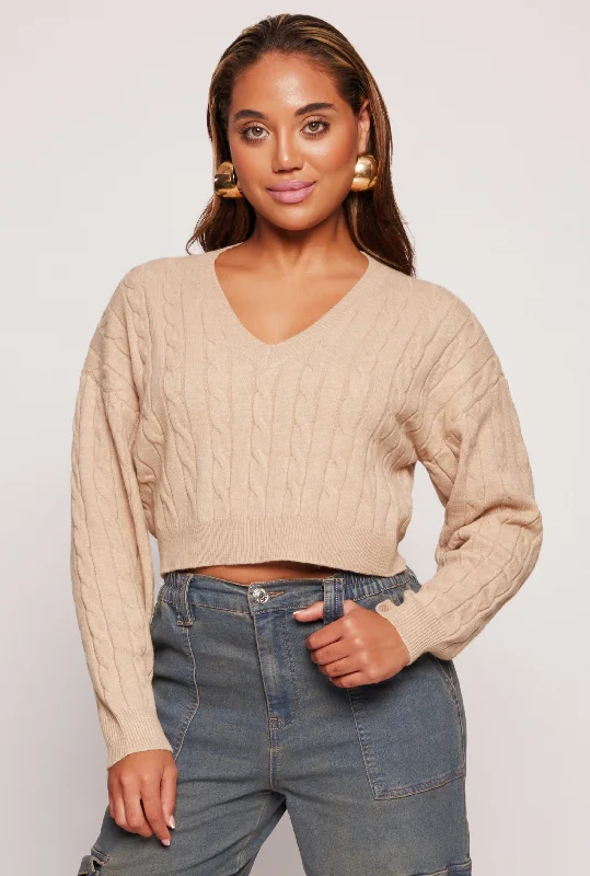 Button - Down Women Sweater for a Versatile LookCable Knit V Neck Cropped Sweater