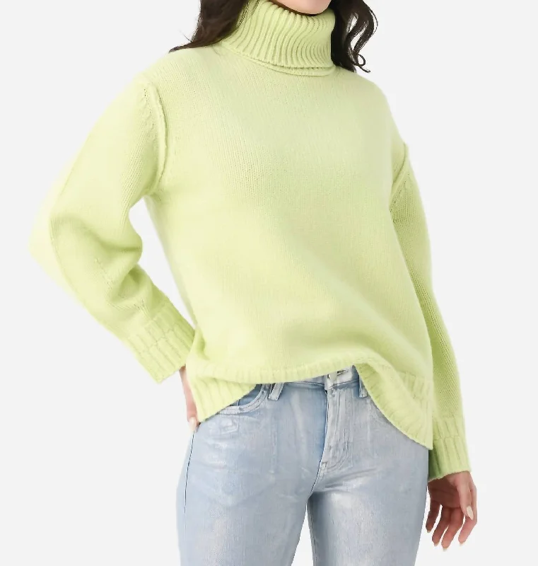 Mock - Neck Women Sweater for a Modern TwistLeylani Turtleneck Sweater In Luminary