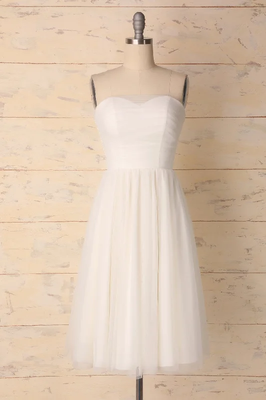 Lace - Embellished Women Dress for an Elegant and Sophisticated AppearanceWhite Sweetheart Dress