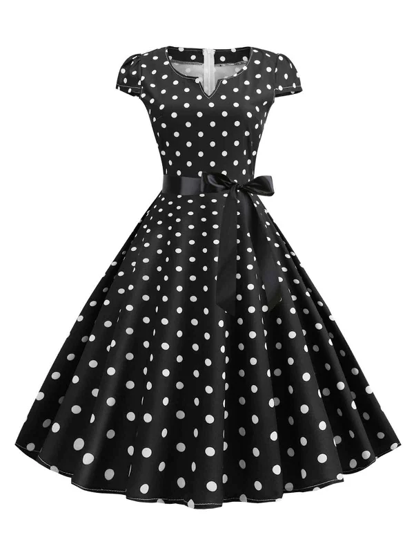 Plus Size Women Dress with a Flattering A - Line Cut for Comfort and Style1950s Cap Sleeve Polka Dot Belted Dress