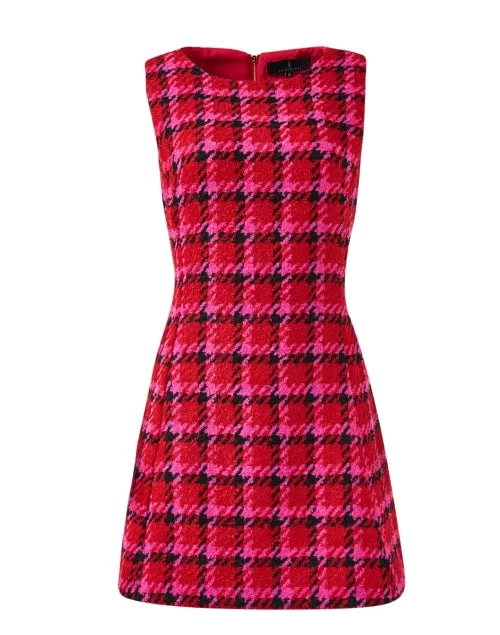 Maxi Women Dress with Floral Print for a Bohemian VibeAvery Red Multi Houndstooth Shift Dress