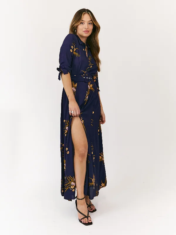 Mini Women Dress with a Short Hem for a Young and Trendy StyleDaphne Belted Shirt Dress / Navy Floral Print