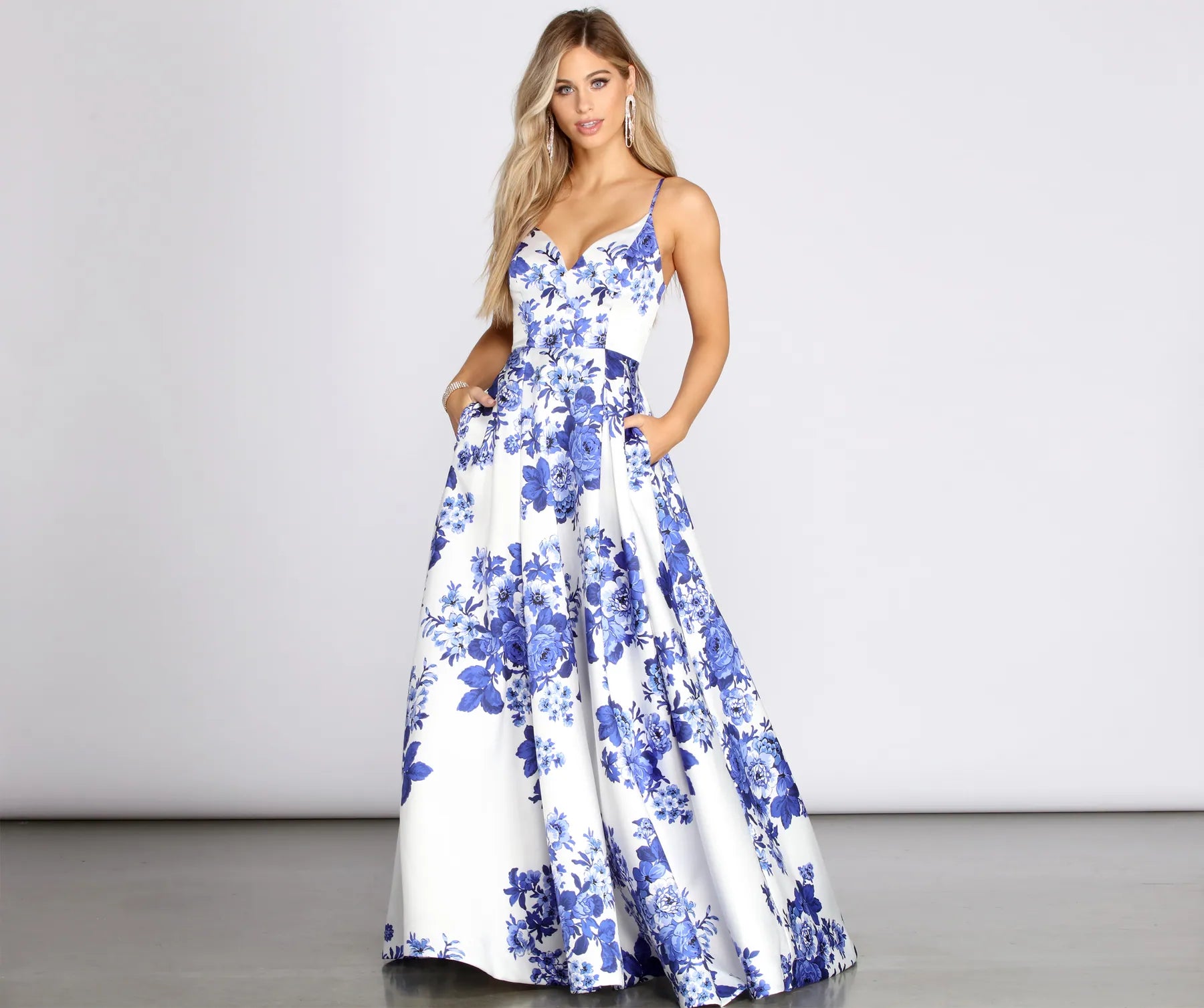 Empire Waist Women Dress to Accentuate the Bust and Conceal the WaistHayden Fancy Floral Ball Gown