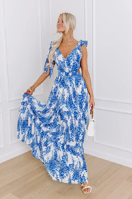 Empire Waist Women Dress to Accentuate the Bust and Conceal the WaistTea Garden Party Maxi Dress in Blue