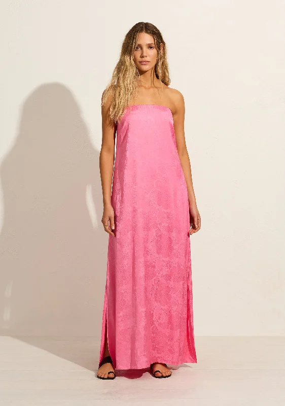 Backless Women Dress for a Sexy and Alluring Look at Evening EventsTyria Maxi Dress